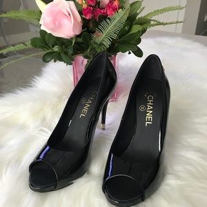 100% authentic brand new Chanel pumps with pearls